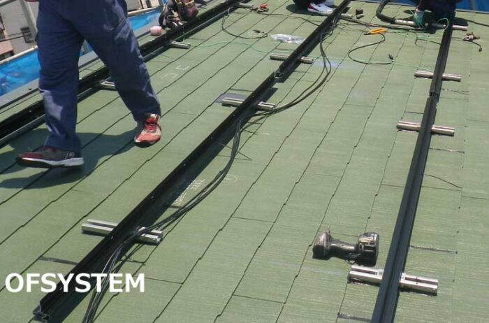 カラーベスト屋根には直金具工法