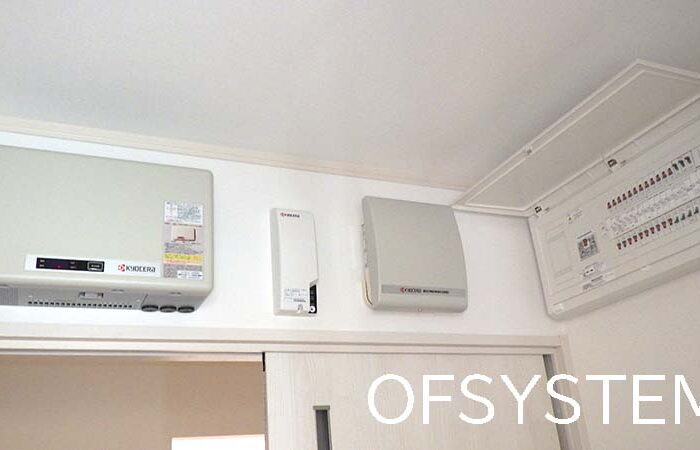 分電盤の近くにパワーコンディショナ設置